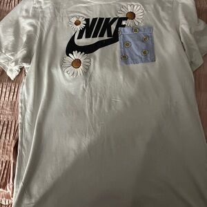 Nike Cream T-Shirt with Daisy and Blue Pocket